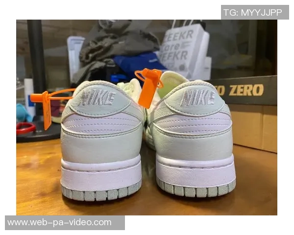 高仿耐克足球鞋的优缺点分析及购买建议让你选购更明智